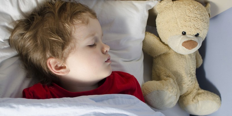 Храп у ребенка во сне: причины и лечение